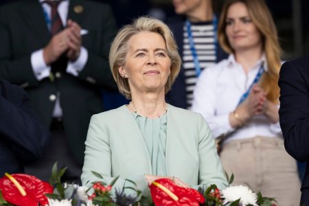 Ursula von der Leyen pierde procesul privind transparenta contractelor de <span style='background:#EDF514'>VACCINURI</span>, in ajunul votului pentru sefia Comisiei Europene