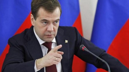Dmitri Medvedev: Aderarea Ucrainei la NATO ar insemna o declaratie de razboi