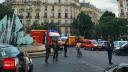 Un mort si 6 raniti la Paris, dupa ce o masina a intrat pe terasa unui bar. <span style='background:#EDF514'>SOFERUL</span> era beat