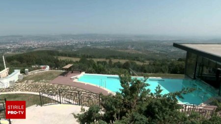 Cat costa sa-si faci piscina acum, in plin val de canicula. Firmele de specialitate nu fac fata comenzilor