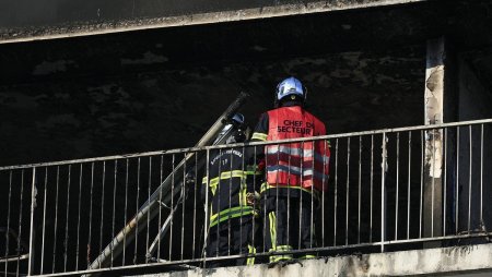 Detalii cumplite despre cei 7 morti din apartamentul care a ars, la Nisa. Trei sunt copii, toti din aceeasi familie. Anchetatorii vorbesc despre act criminal