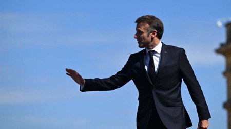 Emmanuel Macron inregistreaza prima victorie politica de la <span style='background:#EDF514'>INFRANGERE</span>a extremei drepte in alegeri