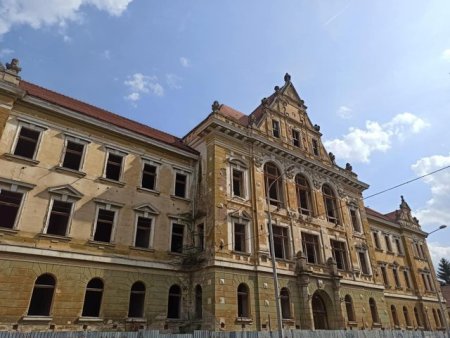 Incepe proiectarea Tribunalului Sibiu, care este in ruina de 13 ani