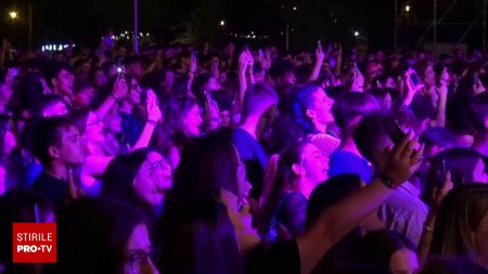 Festival dedicat tinerilor, la Bacau. Ce artisti si-au facut aparitia pe scena. 