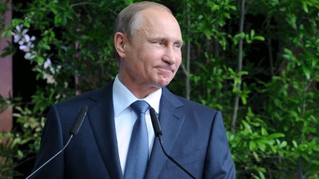 Rusia se lauda ca, datorita sanctiunilor occidentale, nu a fost afectata de pana globala a sistemelor informatice
