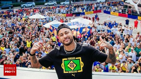 Neymar a devenit tata pentru a treia oara. Ce nume a ales fotbalistul pentru <span style='background:#EDF514'>FETI</span>ta sa. FOTO