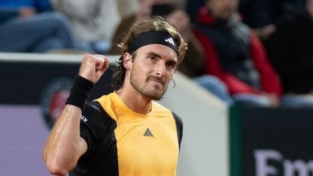 Stefanos Tsitsipas s-a calificat in semifinale la Gstaad (ATP)