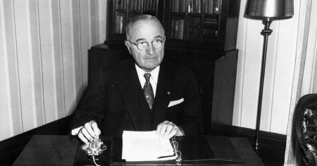 21 iulie: ziua cand presedintele american Harry S. Truman a semnat ordonanta prin care se aproba folosirea <span style='background:#EDF514'>BOMBE</span>lor atomice