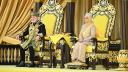 Sultanul miliardar Ibrahim Iskandar, incoronat rege al Malaeziei. Noul monarh strabate tara pe o <span style='background:#EDF514'>MOTOCICLETA</span> Harley-Davidson
