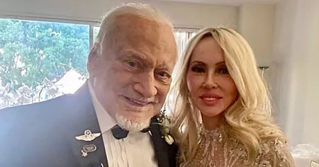 Buzz Aldrin, despre relatia cu iubirea vietii sale, romanca Anca Faur: Nu am fost niciodata mai <span style='background:#EDF514'>FERICIT</span>