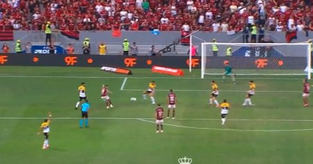 Cel mai ciudat penalty din istorie, acordat in prima liga din <span style='background:#EDF514'>BRAZIL</span>ia. Nu a fost nici fault, nici hent VIDEO
