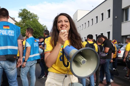 Iulia Niculae-Cuciurean, creierul campaniei de marketing a FRF la <span style='background:#EDF514'>CAMPIONATU</span>l European: Am avut cei mai frumosi, civilizati, plini de iubire suporteri de la EURO