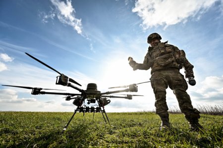 Ucraina lucreaza la drone de razboi dotate cu inteligenta artificiala