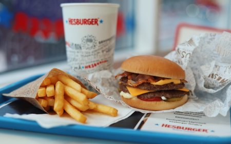 Hesburger, concurentul european al <span style='background:#EDF514'>MCDONALD</span>'s si Burger King, se extinde in Romania