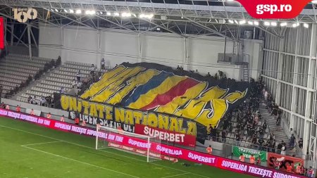 Dinamo - FC Petrolul. Scenografia suporterilor prahoveni din tribunele stadionului Arcul de Triumf