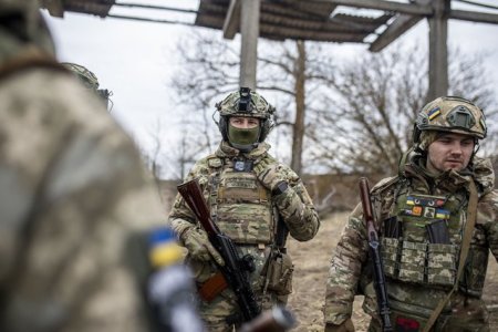 Razboiul din Ucraina, ziua 880. Trupele ucrainene din prima linie au probleme cu proviziile, in special munitie si drone, afirma Zelenski