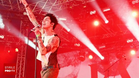 Concert Palaye Royale la A<span style='background:#EDF514'>RENE</span>le Romane din Bucuresti, pentru promovarea noului album, Death or Glory