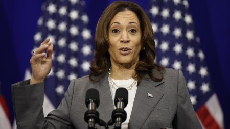 Kamala Harris isi face prima aparitie publica de cand Joe Biden a nominalizat-o sa-i ia locul in cursa prezidentiala din SUA