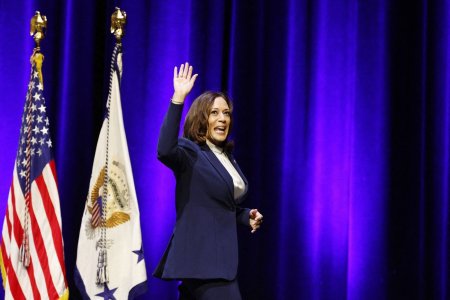 Kamala Harris, asteptata la prima aparitie publica dupa retragerea lui Joe Biden din cursa pentru Casa Alba