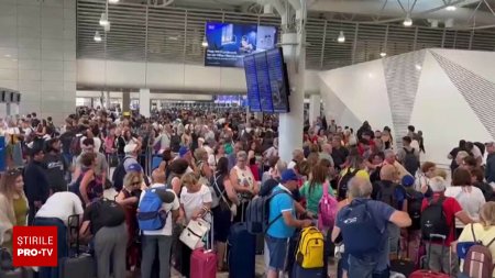 Haosul provocat de Crowd<span style='background:#EDF514'>STRIKE</span> continua. in SUA mii de pasageri sunt inca blocati in aeroporturi
