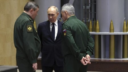 Pedeapsa grea pentru o <span style='background:#EDF514'>JURNALISTA</span> din Rusia acuzata ca a distribuit informatii false despre armata lui Putin