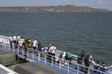 Ucrainenii au lovit cu drone un feribot in apropiere de Crimeea: un mort si mai multi raniti, anunta Rusia