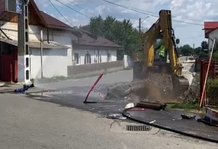 Evacuari de urgenta la Baicoi, in Prahova, dupa ce o conducta de gaze a fost sparta de muncitori in timpul unor lucrari