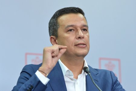 <span style='background:#EDF514'>SORIN GRINDEANU</span>, despre lucrarile de pe Valea Oltului: Eu cred ca lucrurile se vor inscrie in termenul asumat! (Video)