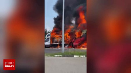 Un TIR incarcat cu cereale a luat foc in urma unui accident in apropiere de vama Nadlac 1