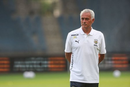 Jose Mourinho, atac la adresa UEFA dupa ce a evitat la limita infrangerea in primul meci oficial la Fenerbahce: Nu pot intelege