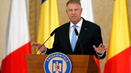 Iohannis si-a laudat mandatul la intalnirea cu ambasadorii: Dupa zece ani, prof<span style='background:#EDF514'>ILUL</span> tarii a crescut poate chiar exponential