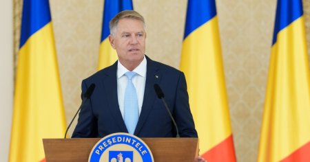 Iohannis, sarcastic cu un diplomat care i-a deranjat <span style='background:#EDF514'>DISCURS</span>ul: Complicat cu telefoanele, domnu' ambasador VIDEO