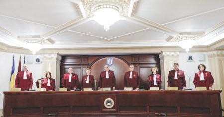 Judecatorii si personalul Curtii Constitutionale, singurii bu<span style='background:#EDF514'>GETA</span>ri din Romania care isi deconteaza concediul neefectuat