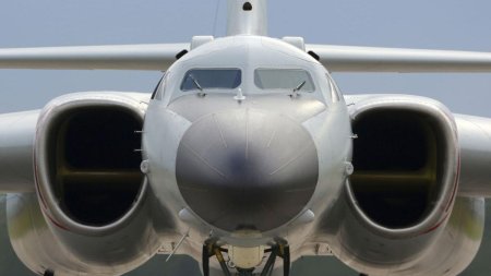 SUA si Canada au ridicat aviatia de vanatoare dupa ce au detectat <span style='background:#EDF514'>BOMBARDIER</span>e strategice din China si Rusia in apropiere de Alaska