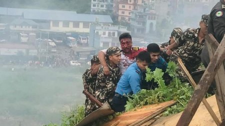 Cum a supravietuit pilotul avionului prabusit in Nepal. Toti ceilalti pasageri au murit