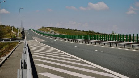 Se inchide temporar <span style='background:#EDF514'>CIRCUL</span>atia pe autostrada A2, in weekend. Restrictiile de trafic anuntate de CNAIR