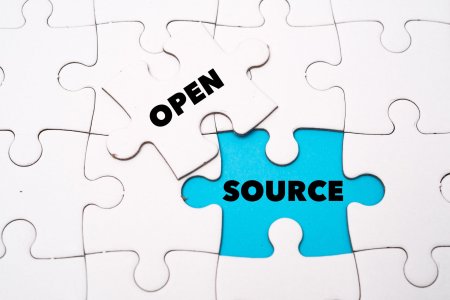 Ce tara obliga agentiile guvernamentale sa utilizeze software open-source?