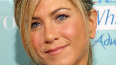 Jennifer Aniston il critica pe JD Vance pentru comentariul cu privire la <span style='background:#EDF514'>FEME</span>ile fara copii