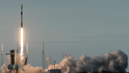 Falcon 9 a primit per<span style='background:#EDF514'>MISI</span>unea de a reveni in spatiu