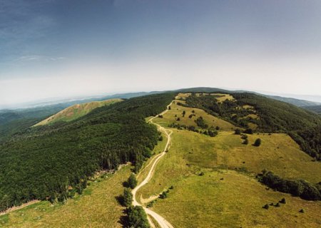 Via Transilvanica, inclusa de Time in topul celor mai frumoase 100 de locuri de vizitat din <span style='background:#EDF514'>LUME</span>