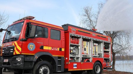 Ministerul Mediului: Nu au fost inregistrate depasiri, in urma incendiului de la Oltichim