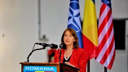Ambasadoarea SUA la Bucuresti: A<span style='background:#EDF514'>STEP</span>tam cu nerabdare ca Romania sa deschida centrul de instruire F-16 in special pentru Ucraina