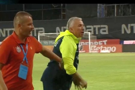 Dan Petrescu a depasit orice limita » Iesire scandaloasa la adresa arbitrilor din CFR Cluj - Universitatea Craiova! Oprit cu greu de colaboratori