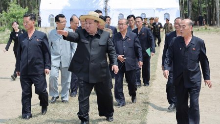 Dupa inundatii, Kim Jong Un a supervizat personal o operatiune de salvare