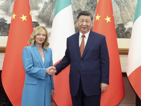 Giorgia Meloni promite ca va relansa cooperarea Italiei cu China, in prima ei vizita la Beijing