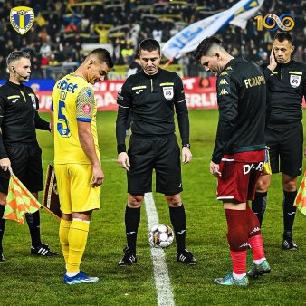 Petrolul - Rapid (LIVE, 22:00)