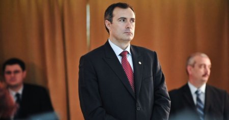 Arma secreta cu care s-a prezentat <span style='background:#EDF514'>DUMITRU DUMBRAVA</span> la Curtea de Apel Bucuresti: Un fel de HIMARS al campului tactic