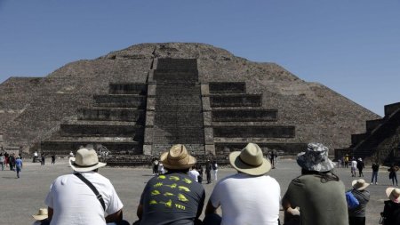 Mister astronomic intr-un vechi oras mexican: Piramida Lunii e aliniata cu Soarele. Constructia a inceput in anul nasterii lui Hristos