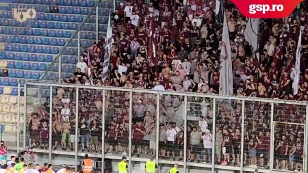 FC Petrolul - Rapid. Fanii Rapidului, apostrofati de ultrasi la final de meci