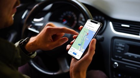 Uita de Waze! Google a lansat cel mai asteptat update pentru <span style='background:#EDF514'>GOOGLE MAP</span>s in Android Auto